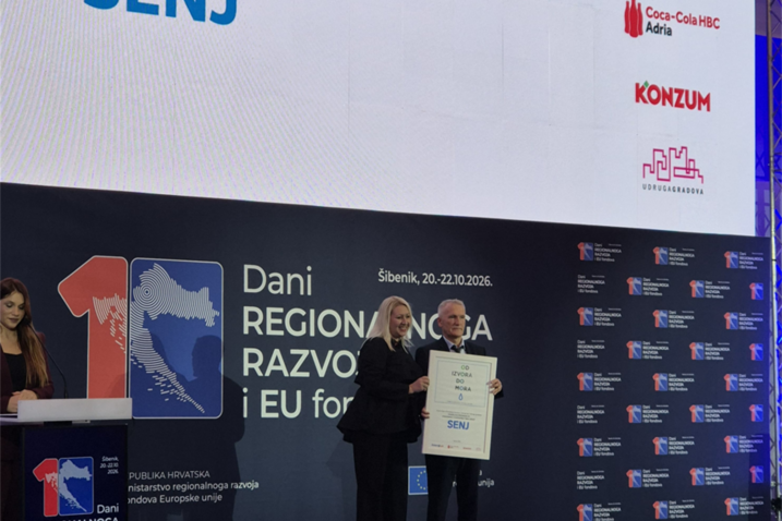 Grad Senj preuzeo nagradu za pobjedu u ekološkom projektu “Od izvora do mora”