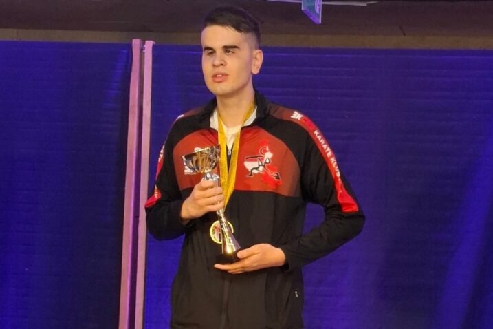 Niko Žutelija